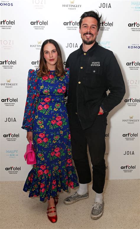 Downton Abbey's Jessica Brown Findlay enjoys rare date night with ...