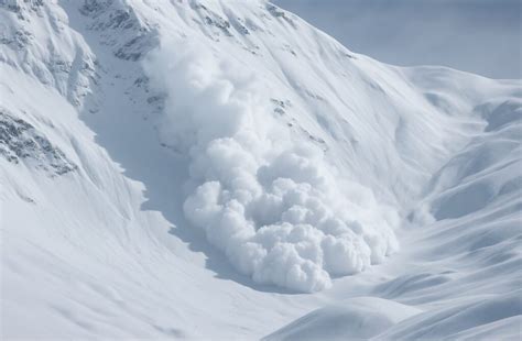 valanga sulla marmolada due persone coinvolte