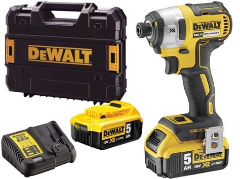 Zestaw Combo 4 narzędzia Dewalt 18V 3x 5 0Ah Narzędzia SEGER