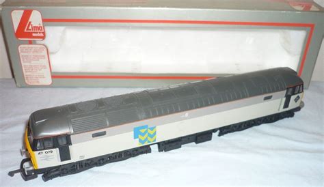 Lima L205266 Diesel Locomotive Ews Class 37417 Oo Gauge 176 Y3 For Sale Online Ebay