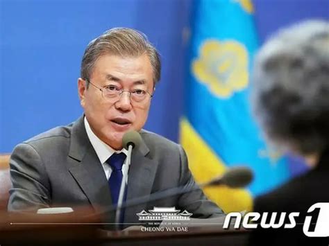 文大統領の支持率525、就任後“最低値”を記録 Wowkorea（ワウコリア）