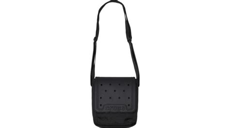 Crocs Classic Crossbody In Black Lyst