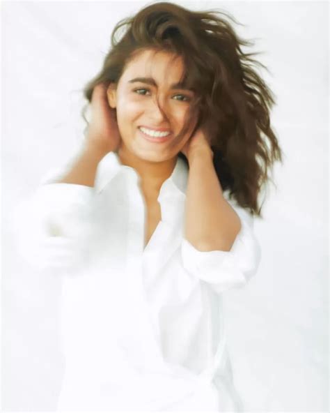 Shalini Pandey Hot Pics Sexy Stills Insta Post Gallery