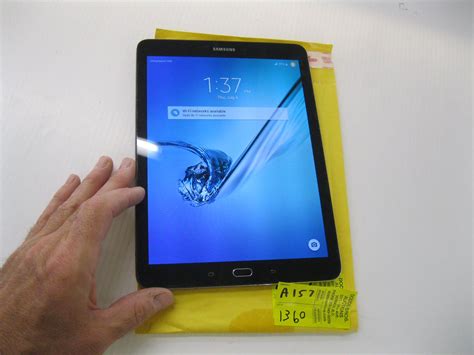 SAMSUNG 10" TABLET