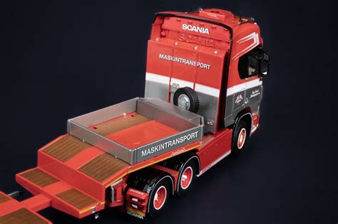 IMC MODELS 32 0215 SCANIA R HIGH ROOF 6X4 WITH NOOTEBOOM MCOS 4 AX