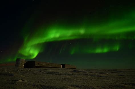 Sunlight At The North And South Poles Science News