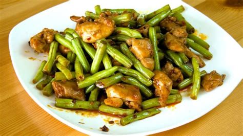 Green Beans & Chicken So Easy to Make—Your Dinner is Ready in Minutes!