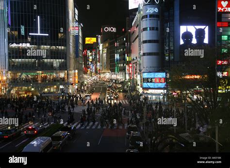 Night view from Shinjuku station in Tokyo of the traffic and people ...