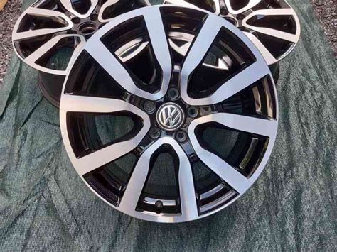 Alu Disky Volkswagen Golf VII Serron R18 ET51 Bazar Hyperinzerce Cz