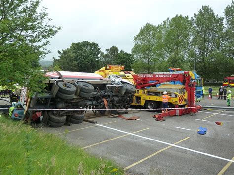 Egertons Recovery Scania Crew Prepare To Right The Tanker Which Is