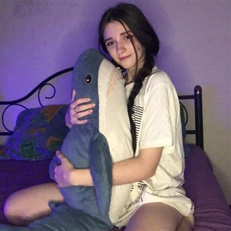 Pool Nude Pics Erotic Beauties