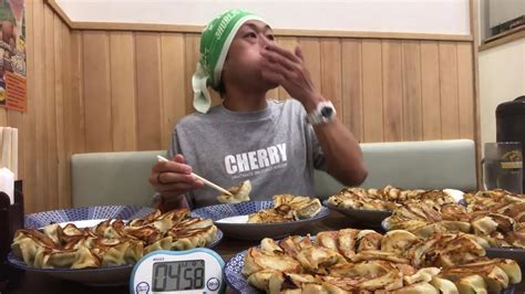 日本大胃王max鈴木：超越极限挑战~吃400饺子事件（88kg）~网友直呼心疼~别再吃了哔哩哔哩bilibili