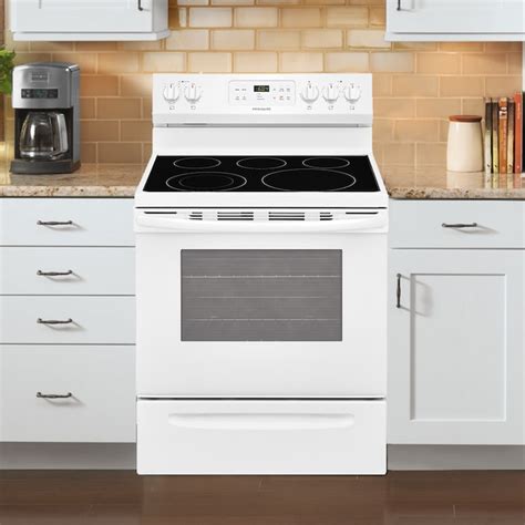 Frigidaire 30 In Glass Top 5 Burners 53 Cu Ft Self Cleaning Freestanding Electric Range White