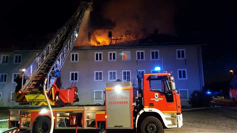 Bilder Mehrfamilienhaus In Klettham In Flammen