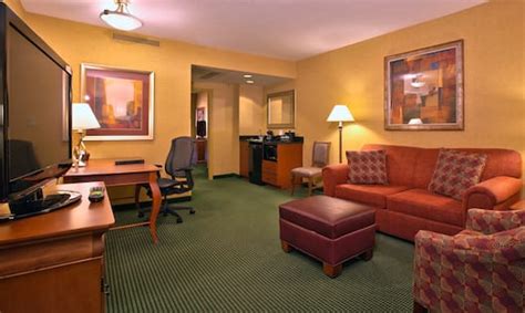 Embassy Suites Greensboro Airport Hotel - Accommodations