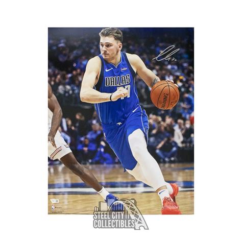 Luka Doncic Autographed Dallas Mavericks 16x20 Photo Fanatics Blue