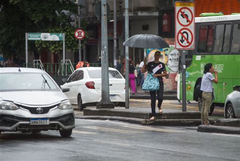 Tempo No Fim De Semana Deve Continuar Inst Vel Chuva E C U Nublado