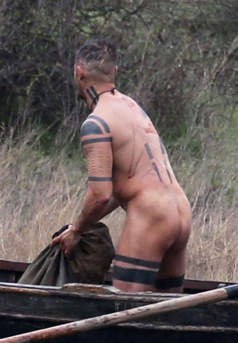 Tom Hardy In All His Nsfw Glory The Actor Is Completely Naked On Set