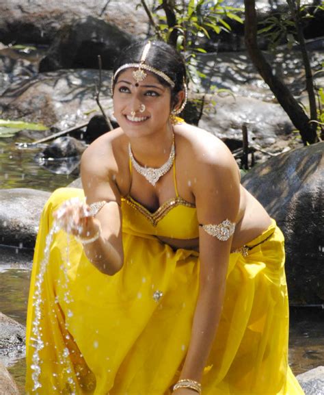 Actress Haripriya Expose In Cleavage And Deep Navel ACTRESSMAIL