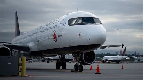 After Defying Back-to-Work Orders, Air Canada Employees Reach Tentative