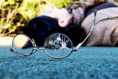 Flickr A Day 86 ‘broken Glasses’ 5 Minutes With Joe