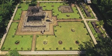 Malang Menyambangi Peninggalan 6 Candi Bersejarah Di Malang