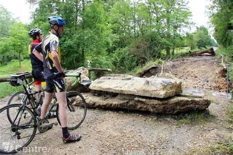 Détruit pendant les inondations le pont entre Marcilly et Sennely va