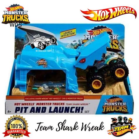 Jual Hot Wheels Monster Jam Trucks MJ Team Shark Wreak Pit And Launch Pelontar Set Hobi Mainan