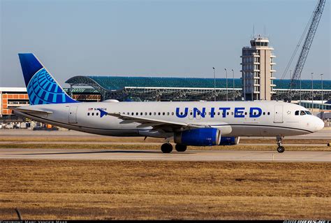 Airbus A320-232 - United Airlines | Aviation Photo #6829611 | Airliners.net