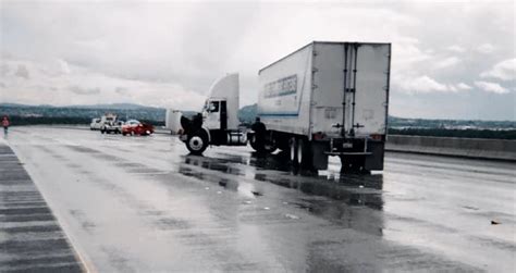 Jackknife Truck Accidents Types Causes And How To Prevent Them