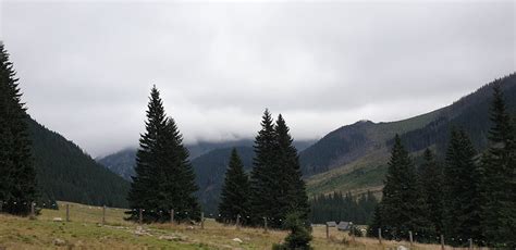 Burza w Tatrach Kilka ofiar śmiertelnych Piorun uderzył w Giewont