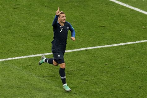 Griezmann Celebration L / Griezmann: "My goal celebration is a tribute ...