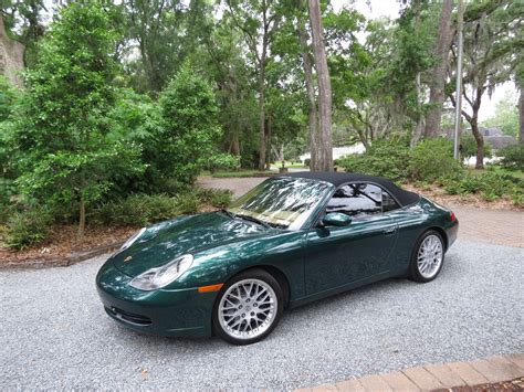 Rainforest Green Metallic Porsche Colors