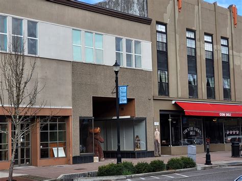 1315 Commerce Ave, Longview, WA 98632 - Retail for Lease | LoopNet