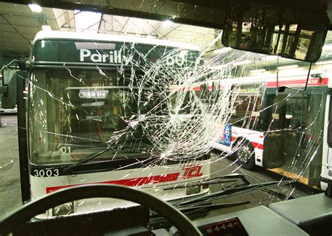 Un bus visé par des tirs darme à feu à Lyon CNEWS