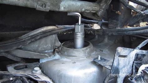 ч.3 Замена опорного подшипника и опоры стойки VW Sharan (левая стойка ...