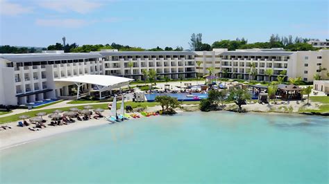 The Best Negril Jamaica Resorts for Destination Weddings by Destify