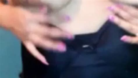 Free Amateur Striptease Porn Videos 6 XHamster