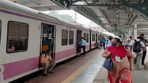 20 Year Old Girl Sexually Assaulted On Moving Local Train In Mumbai