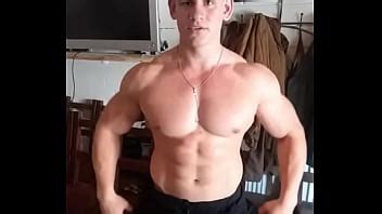 Un Deportista Con Una Polla Larga Mostr Su Cuerpo Xvideos