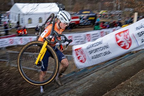 World Champ Fem Van Empel S Cerv Lo R Cx Fem Tastic Cyclocross