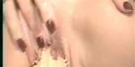 Orgasmic Milf Tries Anal For First Time Tnaflix