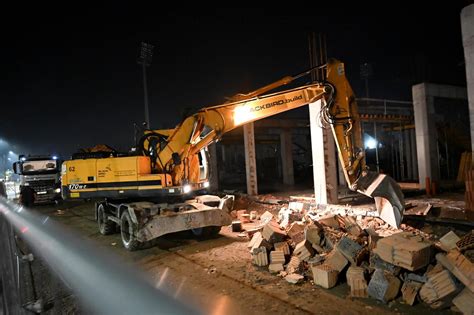 Nowy S Cz Zamiast Budowa Burz Ciany Stadionu Sandecji Co Dzieje