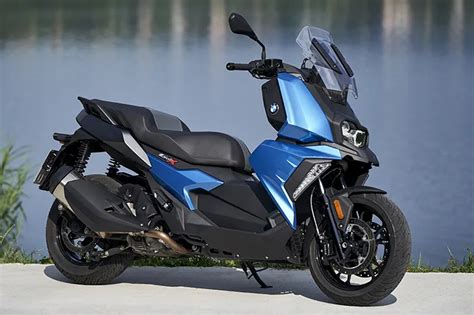 Khám Phá BMW C400X: Ngôi Sao Đô Thị Cao Cấp của BMW Motorrad - VNRIDE
