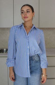 Oxford Classic Striped Button Down Shirt In Blue And White Outfits With Striped Shirts