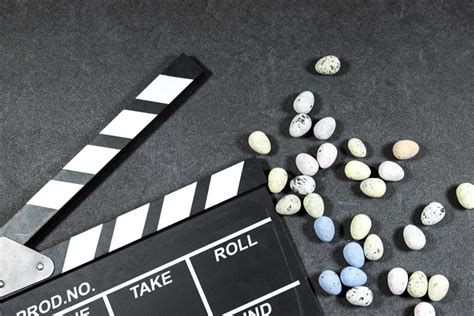 “Did You Catch That?”: 22 Easter Eggs Hidden in Beloved Classic Movies