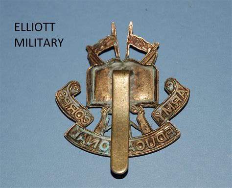 Army Education Corps Brass Cap Badge 1st Pattern Elliott Military