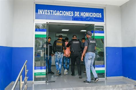 Policía Nacional Captura Uno De Dos Hombres Señalados En Homicidio De