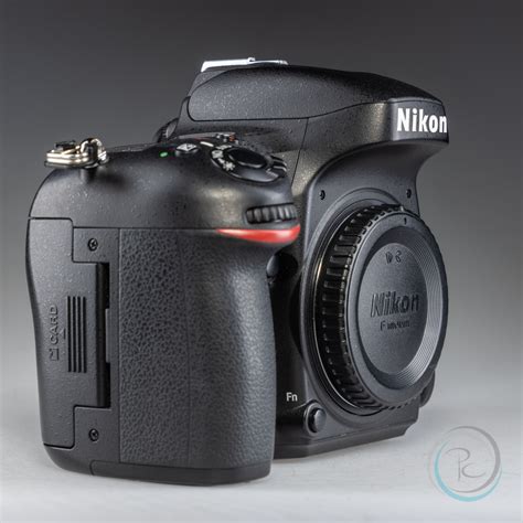 2013 година - Nikon D610