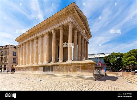 The Maison Carr E Is An Ancient Building In N Mes France The Temple